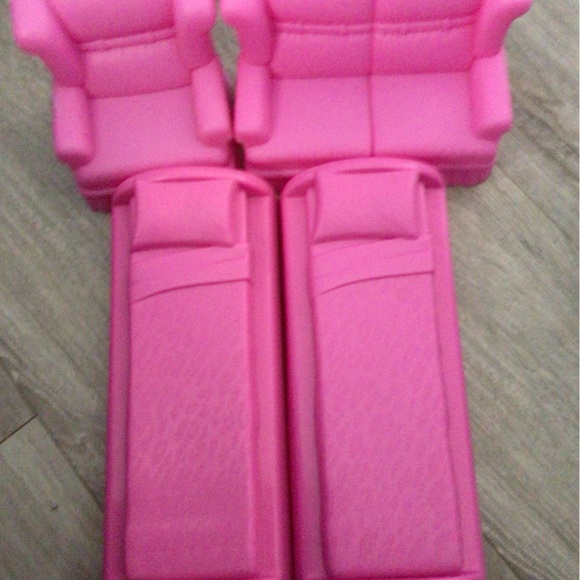 Vintage Pink Leopard Doll Beds, Armchair & Couch Doll Furniture - Picture 1 of 4
